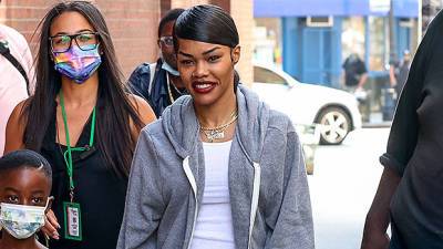 Teyana Taylor Stuns In Daisy Dukes A White Tank Top While Filming In NYC’s Tribeca – Photo - hollywoodlife.com - New York