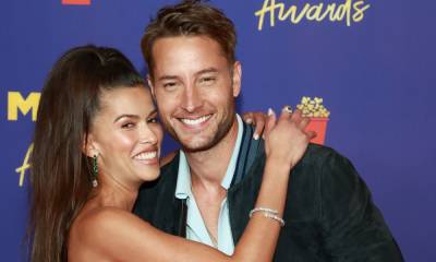 This Is Us stars Mandy Moore and Chrissy Metz pay special tribute to Justin Hartley's wife - hellomagazine.com