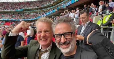 England fans delight as Baddiel and Skinner reunite and they spot good luck omen in Three Lions hit - www.manchestereveningnews.co.uk - Ukraine