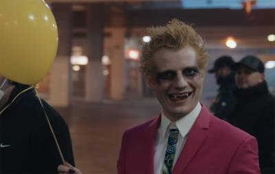 Watch Ed Sheeran’s vampire transformation in the behind-the-scenes video for ‘Bad Habits’ - www.nme.com
