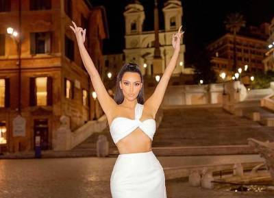 Kim Kardashian turns Rome into her own personal catwalk - evoke.ie - Rome