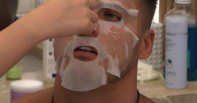 Love Island 2021's top male grooming moments after Brad uses rose quartz roller - www.ok.co.uk