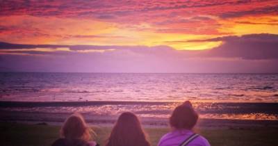 Picture Scotland: Scots family snap beautiful sunset over Kintyre - www.dailyrecord.co.uk - Scotland