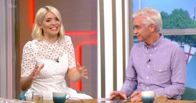 Holly Willoughby fans distracted over latest 'bridal' dress - www.manchestereveningnews.co.uk