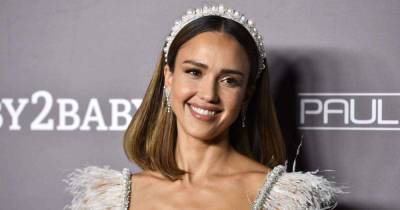 Jessica Alba and her daughter are twinning in floral dresses - and she looks so grown up - www.msn.com