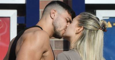 Molly-Mae Hague and Tommy Fury share sweet goodbye kiss at the train station - www.ok.co.uk - Manchester - Hague - county Love