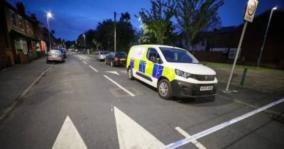 Man in stable condition in hospital after Moss Side shooting - www.manchestereveningnews.co.uk - Manchester