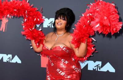Lizzo Shares Photos And Video From Wild Fourth Of July Yacht Party - etcanada.com