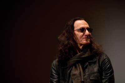 Rush Singer Geddy Lee Mourns The Loss Of 95-Year-Old Mother Mary Weinrib - etcanada.com - Germany - Poland