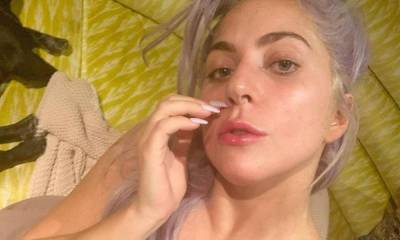 Lady Gaga goes topless as she sunbathes at incredible Malibu mansion - hellomagazine.com - New York - Los Angeles