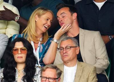 Loved up Ant McPartlin and fiancée more interested in each other than Wimbledon action - evoke.ie