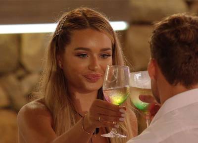 Love Island SPOILERS: Things are looking up for Hugo as he finally gets the girl(s) - evoke.ie
