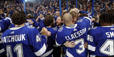 Tampa Bay Lighting Win 2021 Stanley Cup In Back To Back Championships - www.justjared.com - Florida - county Bay