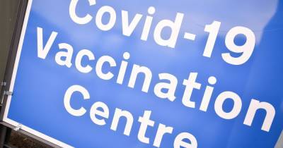 If you live in these Manchester neighbourhoods, a free shuttle bus will take you directly to a vaccination centre - www.manchestereveningnews.co.uk - Manchester