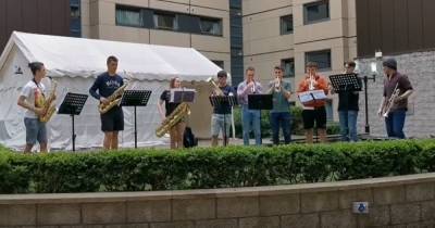 Watch: Manchester music students' amazing brass band cover of Three Lions - www.manchestereveningnews.co.uk - Italy - Manchester