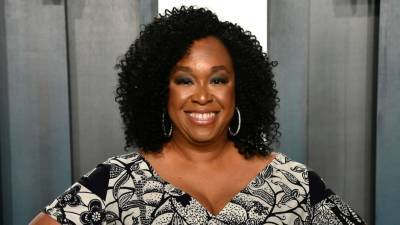 Shonda Rhimes Expands Netflix Deal to Include Feature Films, Gaming, Virtual Reality - thewrap.com