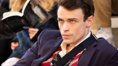 Thomas Doherty Doesn't See Himself as the Breakout Star of Gossip Girl. He's Wrong. - www.glamour.com