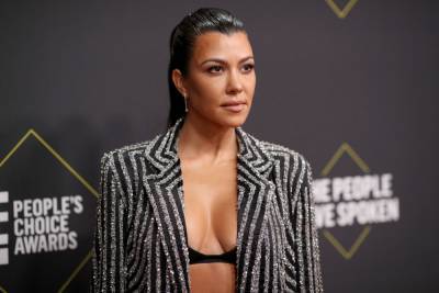 Kourtney Kardashian’s Unedited Thong Bikini Pic Earns Praise From Fans - etcanada.com