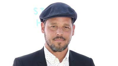 'Grey's Anatomy' Alum Justin Chambers to Play Marlon Brando in Paramount Plus' 'The Offer' - www.etonline.com