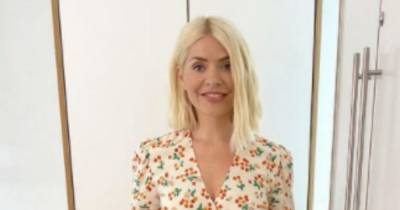 Holly Willoughby suprises fans on her last day hosting This Morning in ditsy floral dress - www.ok.co.uk