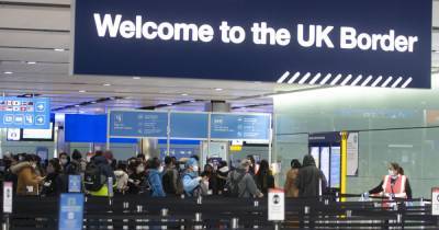 Holidaymakers warned of chaos as thousands book trips abroad after travel announcement - www.manchestereveningnews.co.uk
