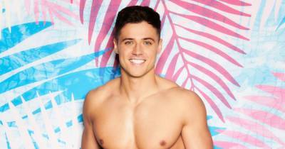 Love Island's Brad McClelland looks unrecognisable in throwback snap with blonde hair - www.ok.co.uk