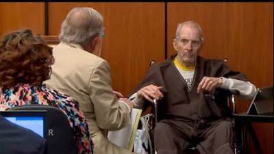 Robert Durst takes stand at his trial, denies killing friend - abcnews.go.com - New York - Los Angeles - California - New Orleans - parish Orleans