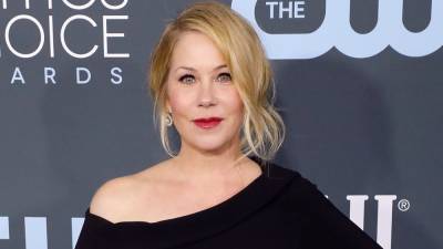 Christina Applegate Says She Was Diagnosed With Multiple Sclerosis a Few Months Ago - www.etonline.com