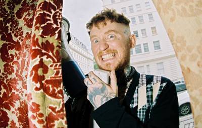 See Frank Carter And The Rattlesnakes’ behind-the-scenes photos from trippy ‘Go Get A Tattoo’ video - www.nme.com