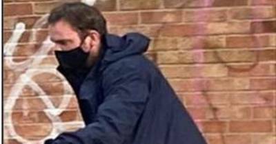 Police want to speak to this man after cars broken into in Manchester city centre - www.manchestereveningnews.co.uk - Manchester