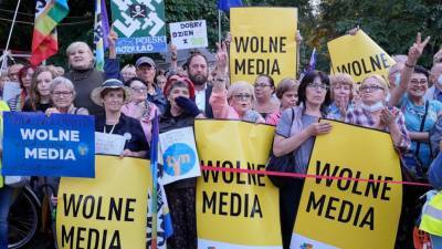 Polish lawmakers pass bill seen as limiting media freedom - abcnews.go.com - Poland - city Warsaw, Poland