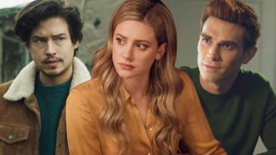 Madelaine Petsch - Camila Mendes - Cole Sprouse - Lili Reinhart - Vanessa Morgan - 'Riverdale' Boss Breaks Down Jughead's Shocking Voicemail and What's Next for All the Ships! (Exclusive) - etonline.com