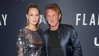 Sean Penn and Daughter Dylan Have Sweet Father-Daughter Moment at 'Flag Day' Screening - www.etonline.com - Los Angeles