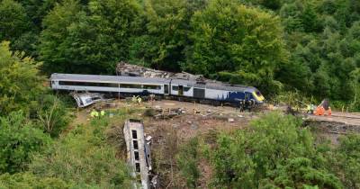 Stonehaven rail disaster remembered with minute’s silence for tragic crash victims - www.dailyrecord.co.uk - Scotland