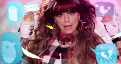 Number 1 Flashback, 2011: Cher Lloyd's Swagger Jagger is a chaotic debut chart-topper - www.officialcharts.com