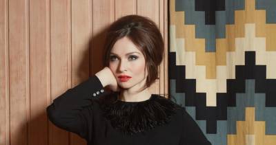 Sophie Ellis-Bextor and The Feeling release While You’re Still Young, recorded for the Everybody's Talking About Jamie film soundtrack - www.officialcharts.com