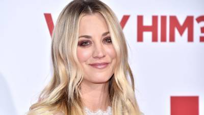 Kaley Cuoco Just Debuted Some Chic Blunt Bangs - www.glamour.com - New York