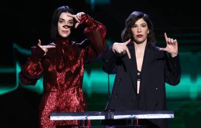 Watch the new trailer for St. Vincent and Carrie Brownstein’s ‘metafictional’ film ‘The Nowhere Inn’ - www.nme.com