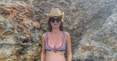 Millie Mackintosh shows off her blossoming baby bump during Greek getaway - www.ok.co.uk - Chelsea - Greece
