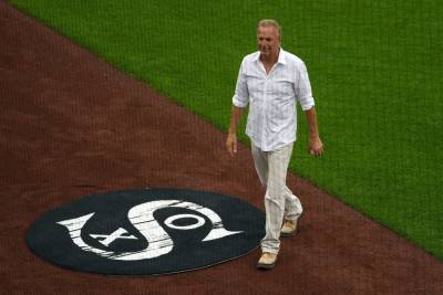 Kevin Costner - Kevin Costner Says It ‘Feels So Good’ To Be In Iowa For MLB’s Big ‘Field Of Dreams’ Game - etcanada.com - New York - state Iowa - city Chicago, county White