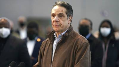 Andrew Cuomo Resigns Apologizes To Accusers Daughters, Maintains Harassment Wasn’t ‘Intentional’ - hollywoodlife.com - New York