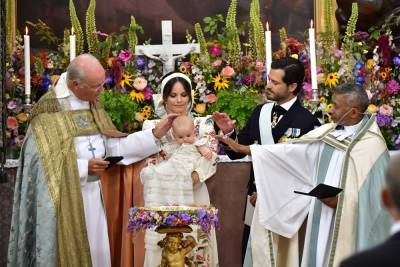 Sweden’s Princess Sofia And Prince Carl Philip Celebrate Christening Of Son Prince Julian - etcanada.com - Sweden