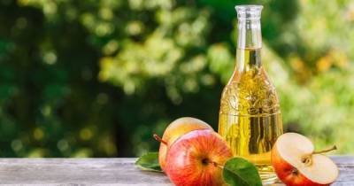 Expert tells men 'stop dunking penis in apple cider vinegar to make it bigger' - www.dailyrecord.co.uk - Britain