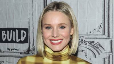 Kristen Bell Shares Rare 'Family Day' Photo With Daughters and Dax Shepard - www.etonline.com