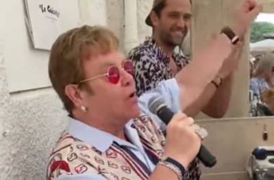 Elton John Surprises Restaurant Diners With Live Performance Of Dua Lipa Collab ‘Cold Heart’ - etcanada.com