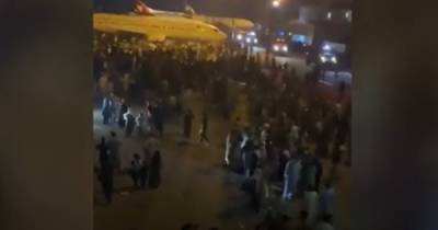 Chaos at Kabul airport as thousands scramble to board planes in a bid to flee Afghanistan - www.manchestereveningnews.co.uk - USA - Afghanistan - city Kabul
