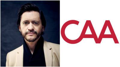 Clifton Collins Jr. Signs With CAA (EXCLUSIVE) - variety.com - county Collin