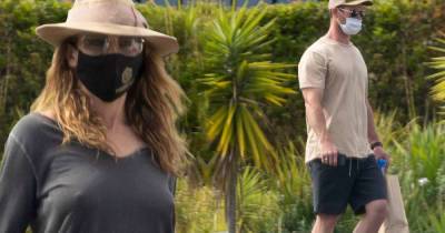 Elsa Pataky is braless and barefoot with Chris Hemsworth in Byron Bay - www.msn.com - city Tinseltown