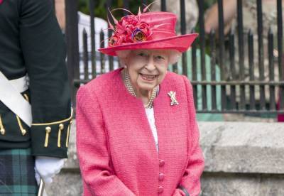 The Queen To Remain At Balmoral Despite Staff Member Testing Positive For COVID-19 - etcanada.com
