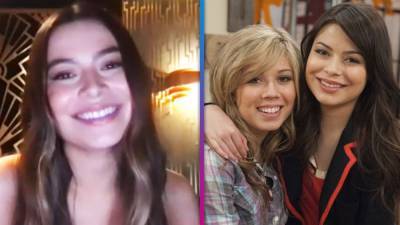 'iCarly': Miranda Cosgrove on Why the Revival Keeps Mentioning Jennette McCurdy's Character Sam (Exclusive) - www.etonline.com